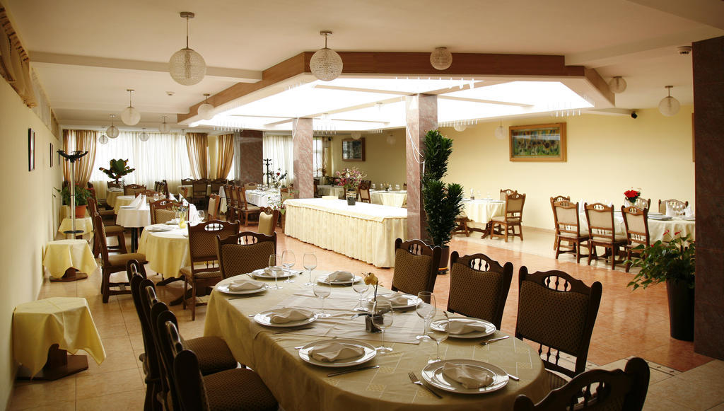 Târgu-Mureş Hotel Perla מראה חיצוני תמונה